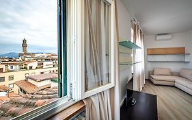 Yid Pontevecchio With View